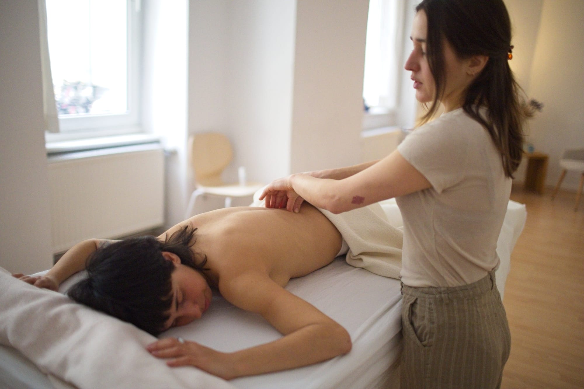 Step 3: hands-on Transformative Bodywork through touch, breath and awareness